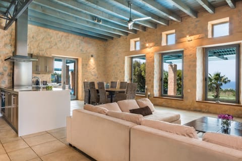 The Cretan Syrtos Apartment in Crete