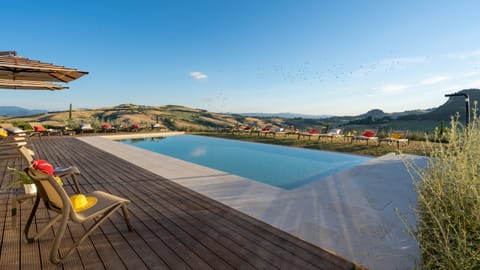 Hillside Vines Apartment in Tuscany