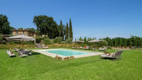 Cypress & Stone Apartment in Tuscany