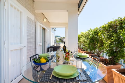 Lemons On The Terrace Apartment in Naples