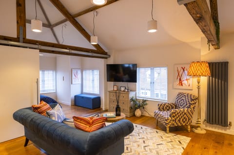 The Winding Water Apartment in Henley-on-Thames