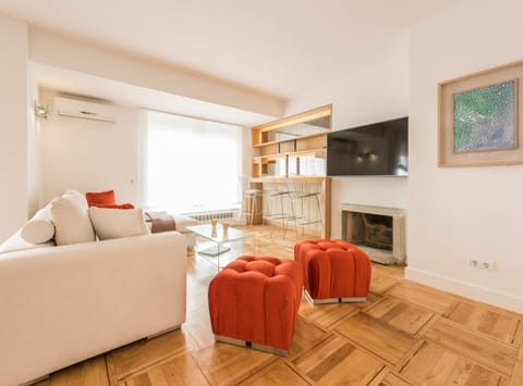 Clementine Segment Apartment in Madrid