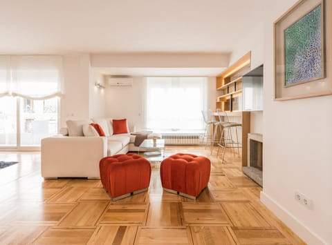 Clementine Segment Apartment in Madrid