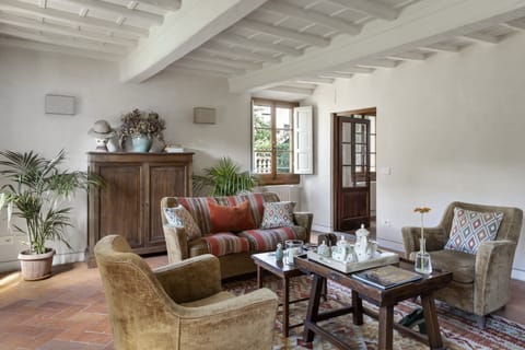 The Legendary Giulia Apartment in Tuscany