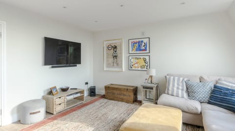 Carnival Row Apartment in City of Westminster
