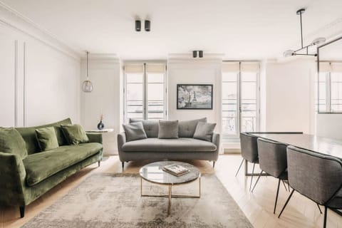 Couture Culture Apartment in Paris