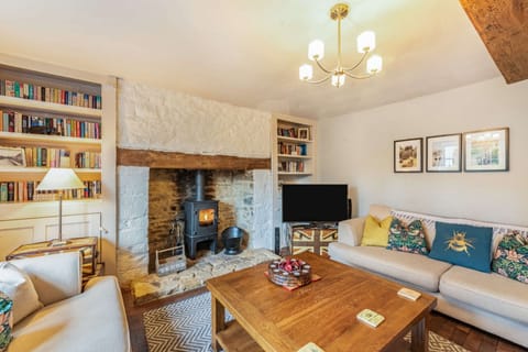 Petunia Cottage Apartment in Cotswold District