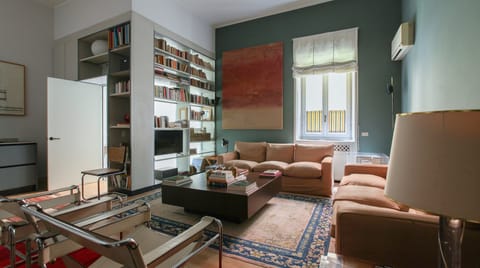 Bella Milano Apartment in Milan