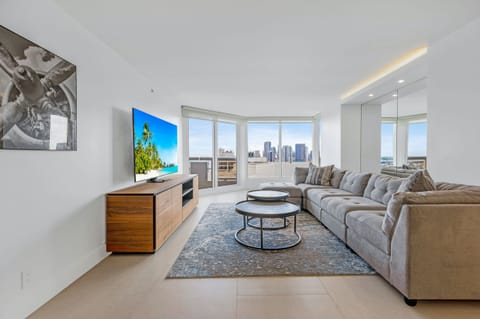 Sapphire Sparkle Apartment in Miami