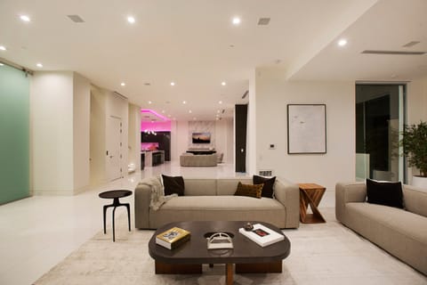 Californian High Life Apartment in Beverly Hills