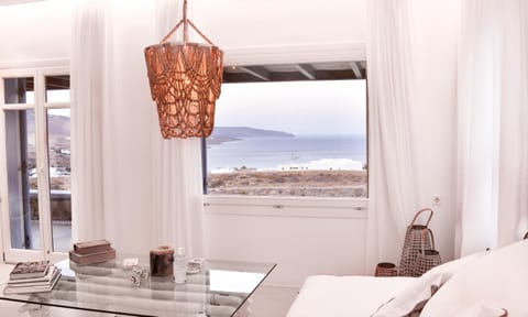 Cycladic Sunrise Apartment in Mykonos, Mikonos 846 00, Greece