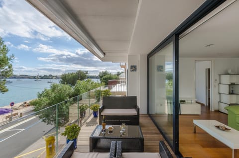 Mediterranean Muse Apartment in Portocolom