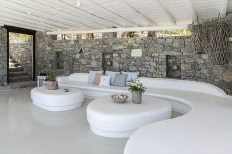 Days of Hedonism Apartment in Mykonos, Mikonos 846 00, Greece