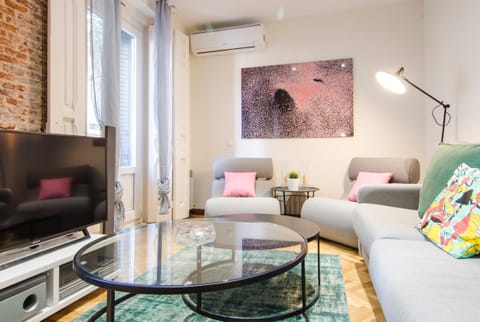 Watercolour Prints Apartment in Centro