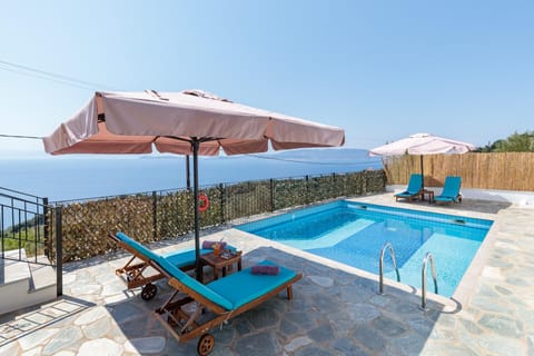 Tip of the Tongue Apartment in Sporades, Greece