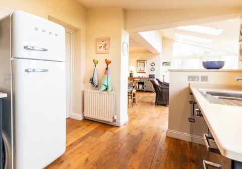 Cwtches On The Coast Apartment in Wales