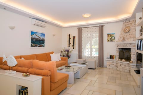 Grand Stone Apartment in Paros, Greece