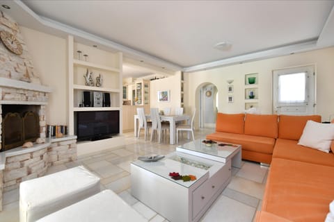 Grand Stone Apartment in Paros, Greece