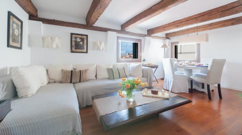 Venetian Pearl Apartment in Venice