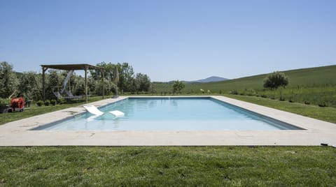 The Lavender Harvest Villa in Tuscany