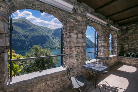 Cast a Spell Apartment in Lugano