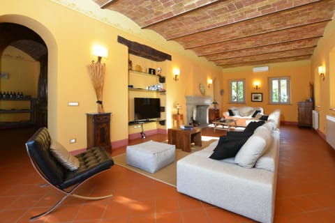 Tuscan Paradise Apartment in Tuscany