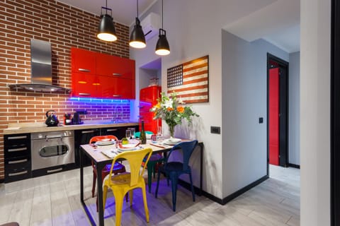 Urban Duet Apartment in Rome