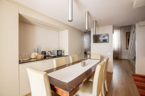 Tuscan Gold Apartment in Viareggio