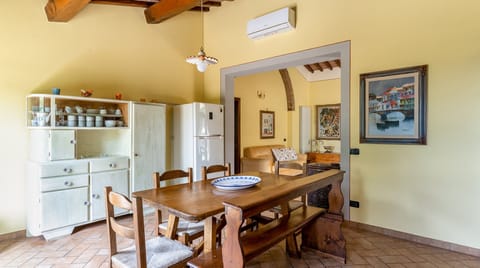 Tuscan Trees Apartment in Tuscany