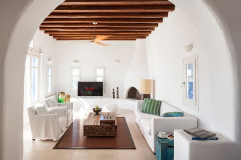 Cycladic Horizons Apartment in Mykonos, Mikonos 846 00, Greece