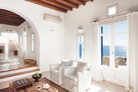 Cycladic Horizons Apartment in Mykonos, Mikonos 846 00, Greece