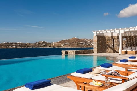 Seaside Rockery Apartment in Mykonos, Mikonos 846 00, Greece