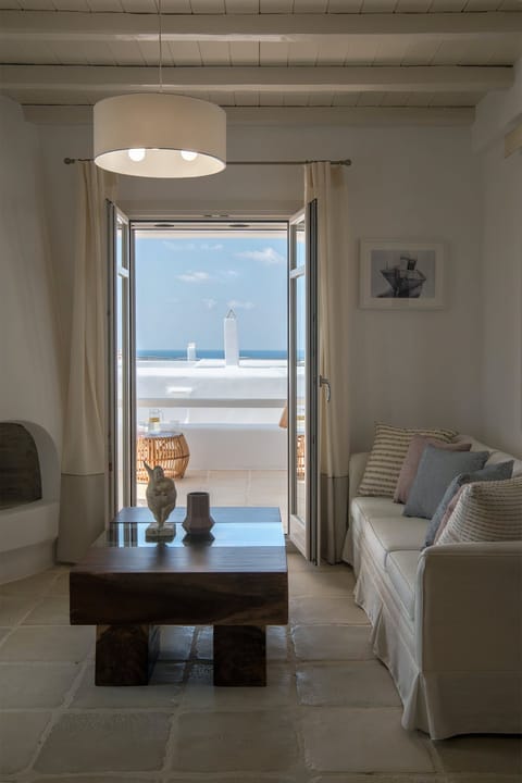 The Windflower Apartment in Paros, Greece