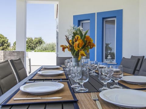 Family Fortunes Apartment in Quarteira