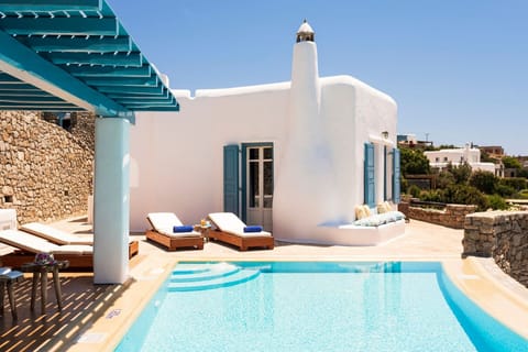 Astride the Aegean Apartment in Mykonos, Mikonos 846 00, Greece