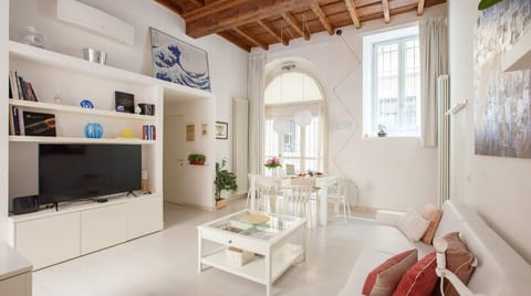 The Raphael Apartment in Milan