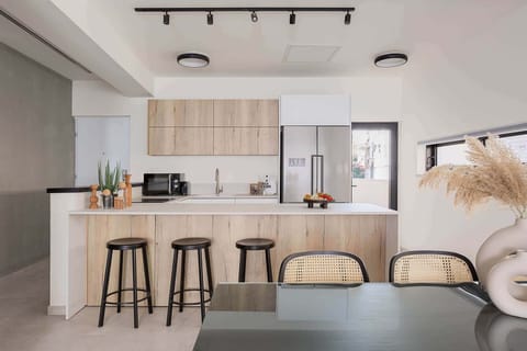 Lovers' Kiss Apartment in Tel Aviv-Yafo