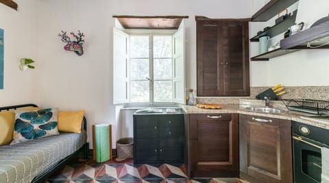 Upon the Pathway Apartment in Lucca