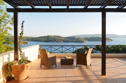 The Water Fountain Apartment in Argolis, Greece