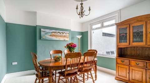 Waves of Wales Apartment in Porthcawl