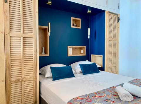 The Blue Flowers Apartment in Montpellier