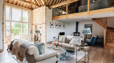 Tales from Berry Barn Apartment in Cotswold District