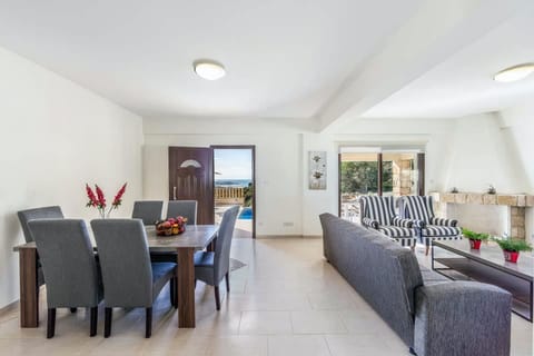 Terracotta Frames Apartment in Paphos