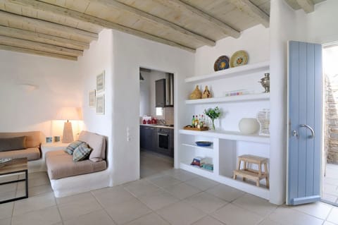 The Gisele Apartment in Paros