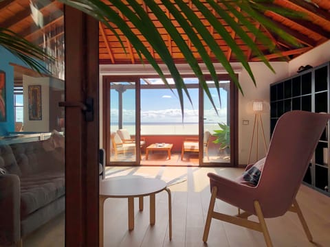 Tangerine Splash Apartment in La Palma