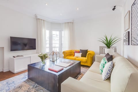 Tulipán Blanco Apartment in Madrid