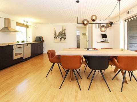 The Dandelion Meadow Apartment in Zealand