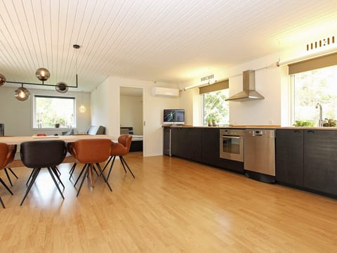 The Dandelion Meadow Apartment in Zealand