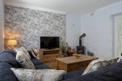 Cherry Blossom Bliss Apartment in Bovey Tracey