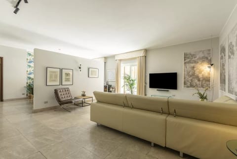 Divino Amore Apartment in Rome